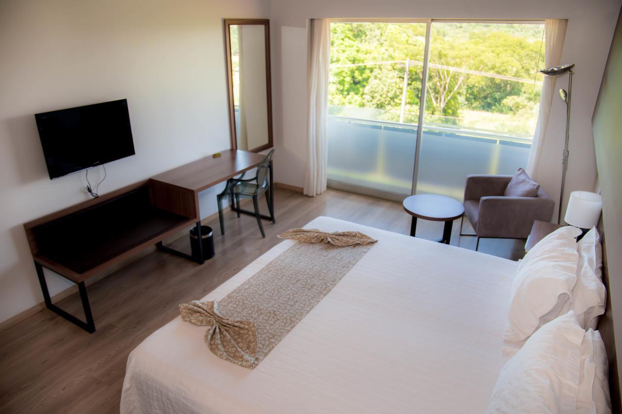 7 Saltos Resort Salto del Guaira Bagian luar foto